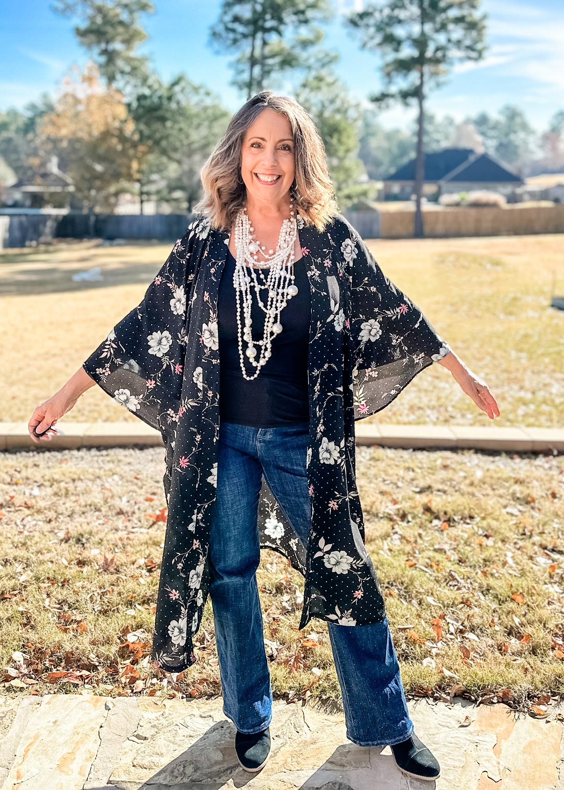 Made By A Fabricista: A Double-Duty Topper Sewn in a Lightweight Bubble Crepe