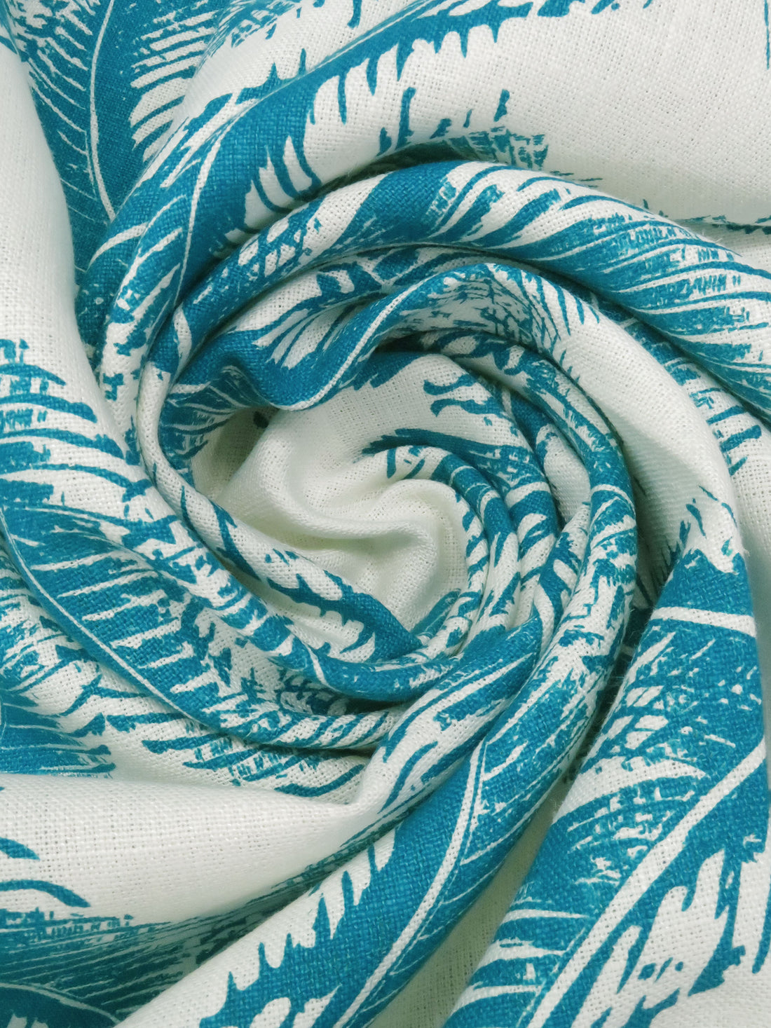 Rich Pacific Blue/Paper White 100% Linen Mirrored Plumage Print Canvas - European Mill - 56W