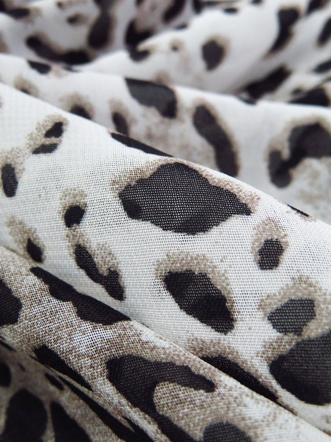 Snow Leopard White/Black/Light Taupe 100% Polyester Animal Print Chiffon 58W