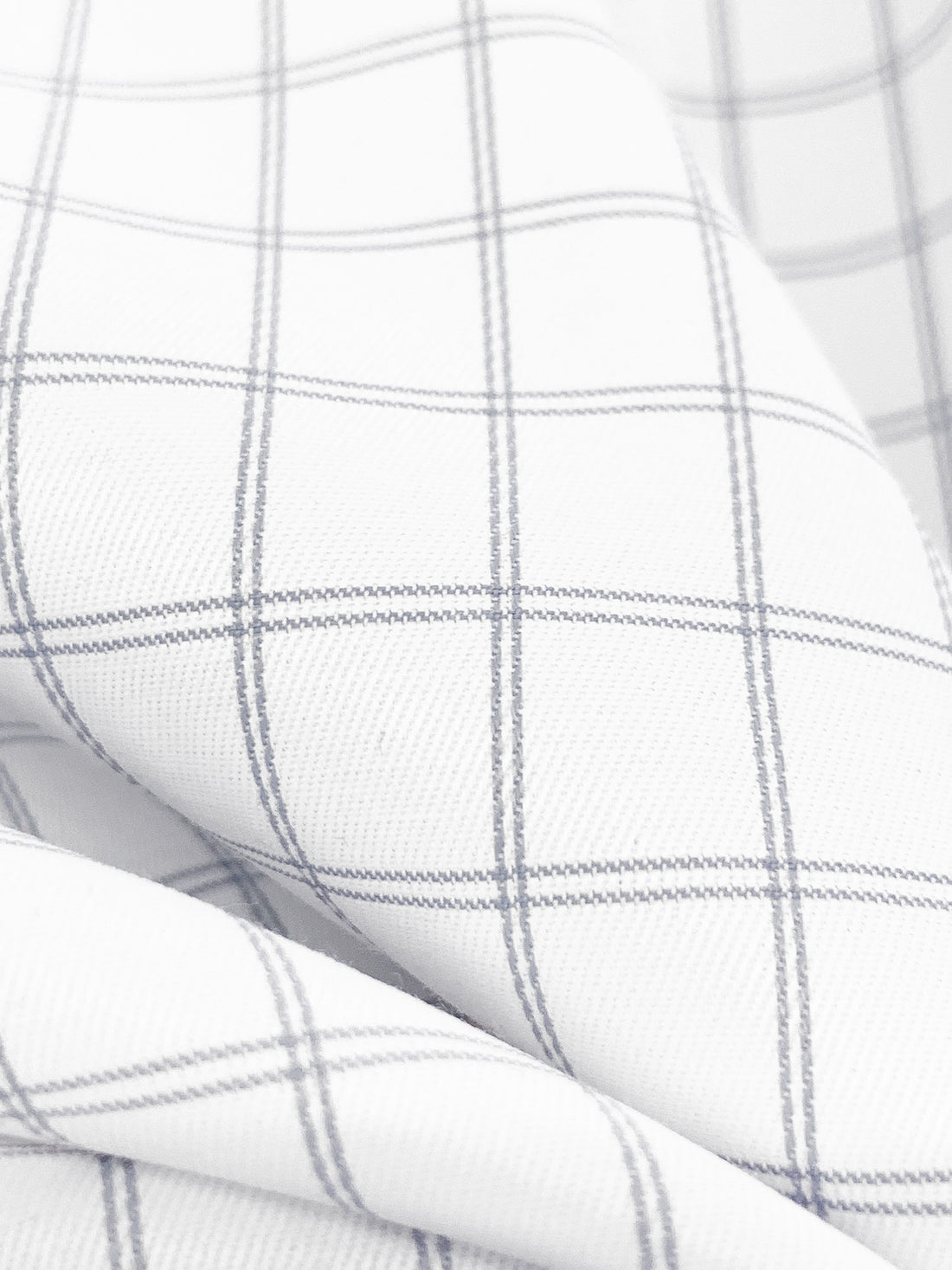 White/Cadet Gray Cotton/Polyester Windowpane Plaid Shirting 58W