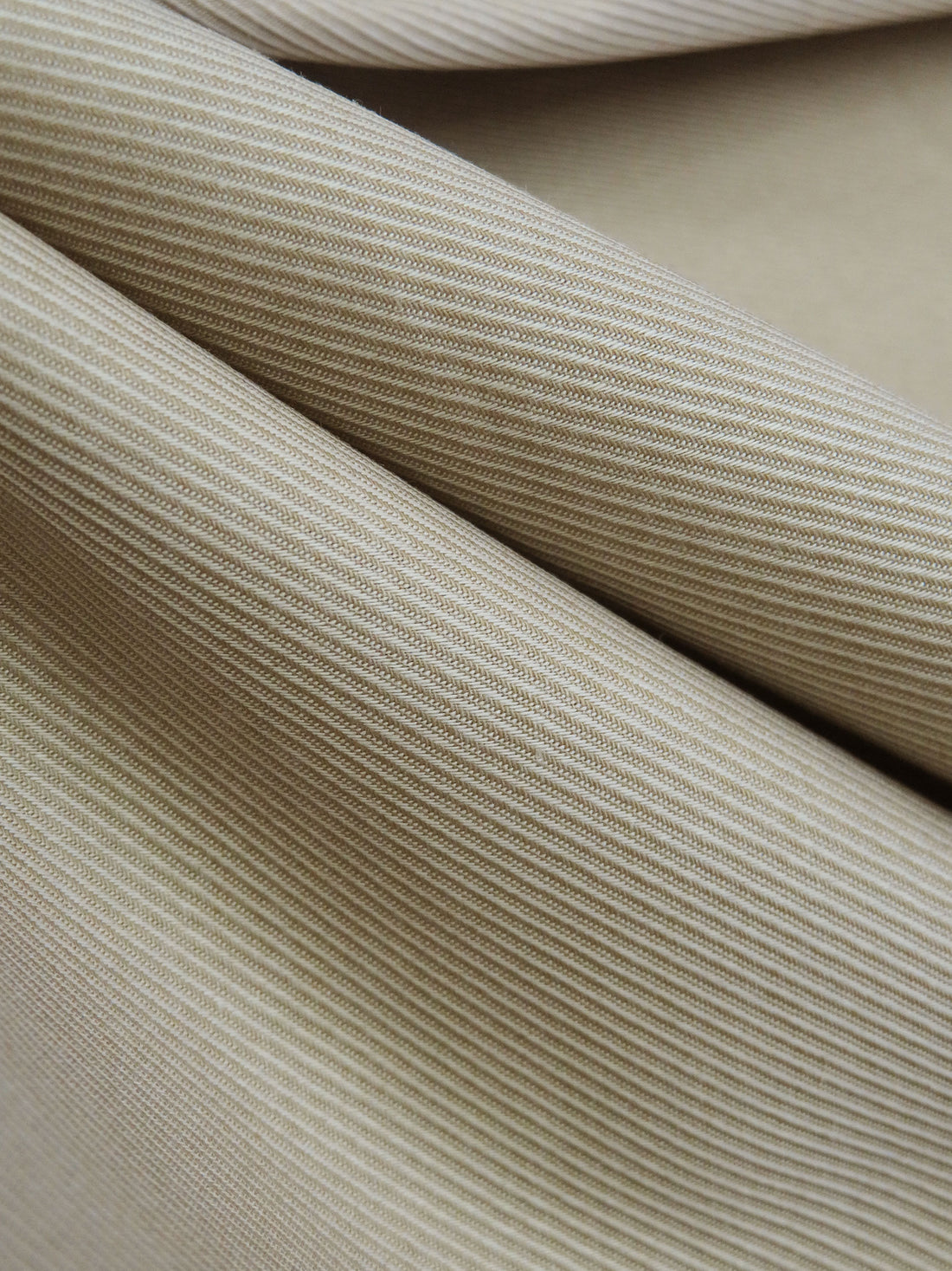 Ecru Beige Cotton/Polyester Twill Shirting 58W