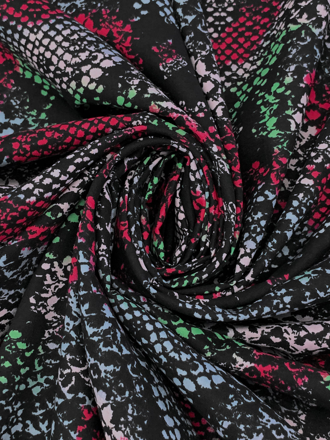 Cerulean Frost/Sea Green/Black/Berry Red 100% Cotton Abstract Print Lawn 52W
