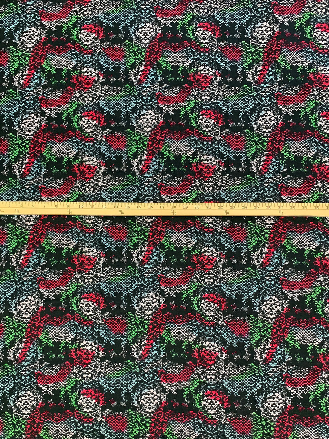 Cerulean Frost/Sea Green/Black/Berry Red 100% Cotton Abstract Print Lawn 52W