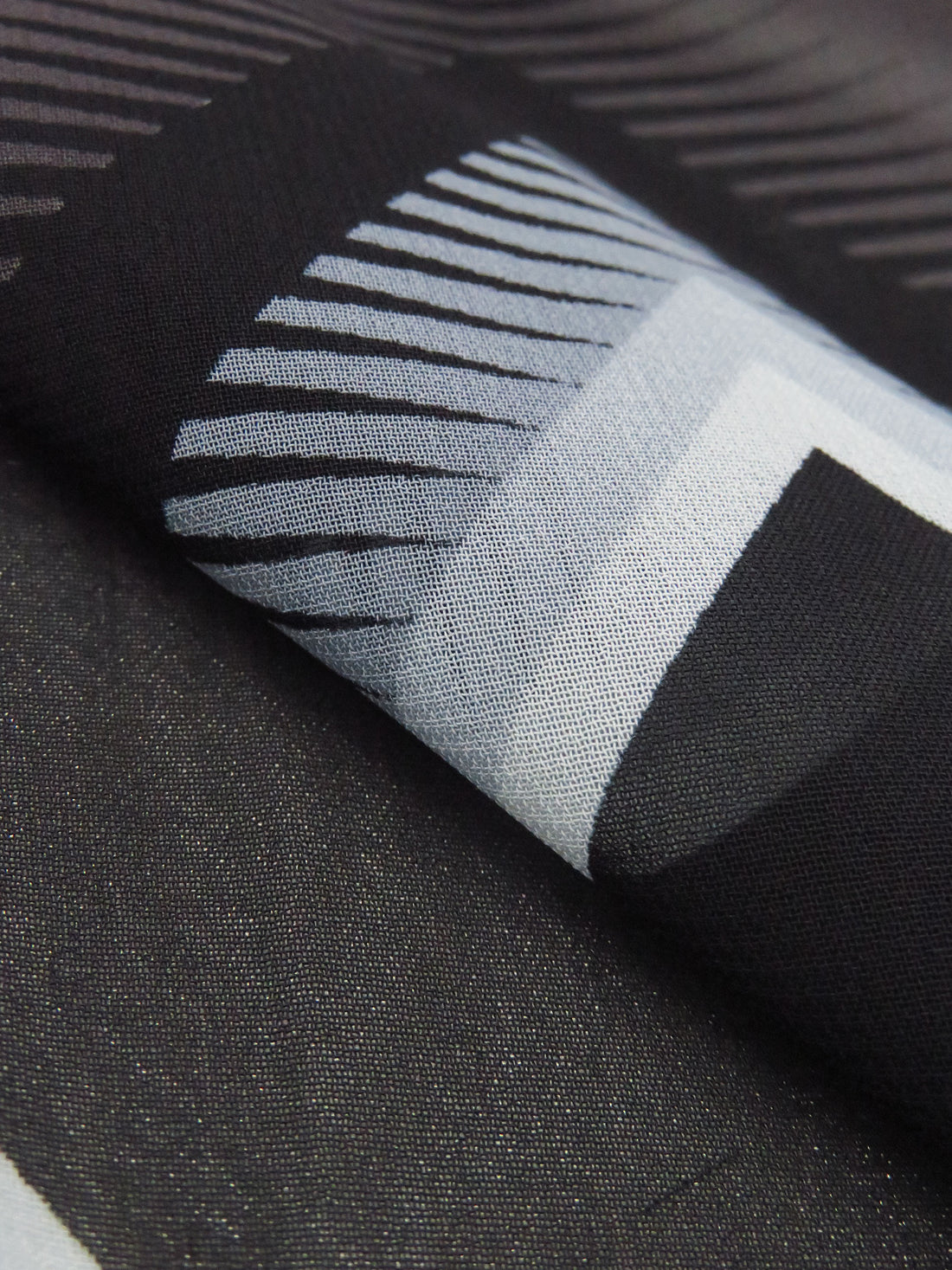 Black/Slate Gray/Pale Pewter/Multi 100% Rayon Spikey Chevron Print Chiffon 56W