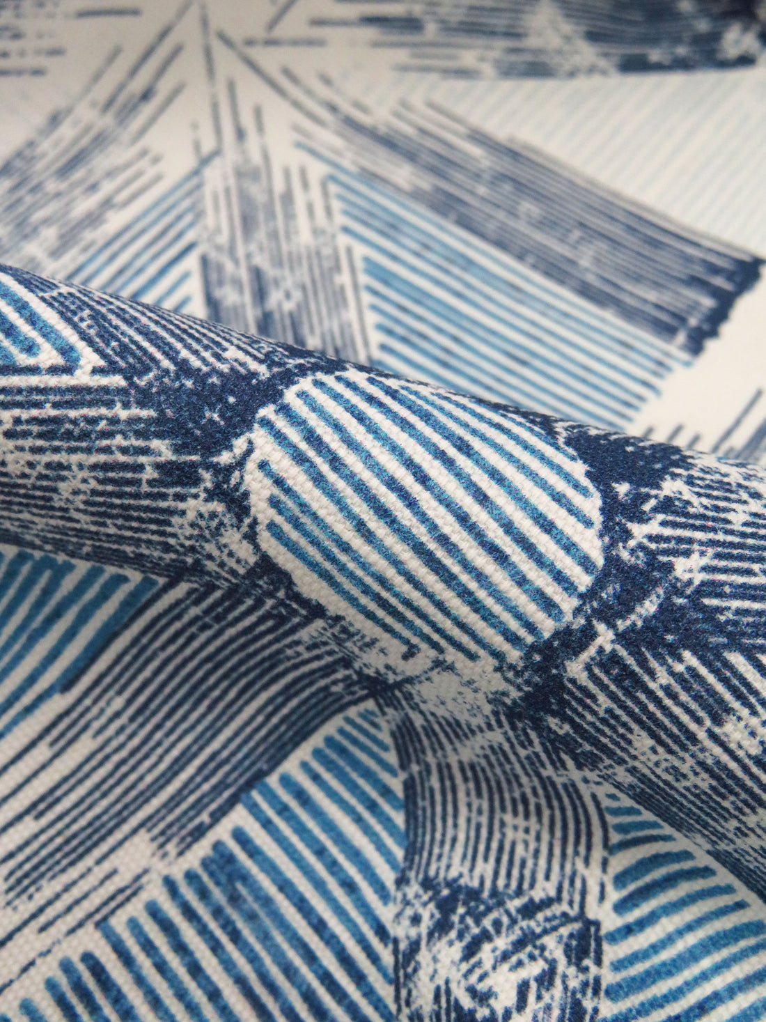 Dark Navy/Off-White/Ocean Blue/Multi 100% Cotton Star Tile Print Canvas - European Mill - 58W