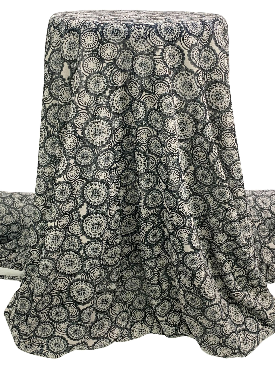 Off-White/Black Polyester/Lycra Overlapping Medallion Print Mesh Knit 62W