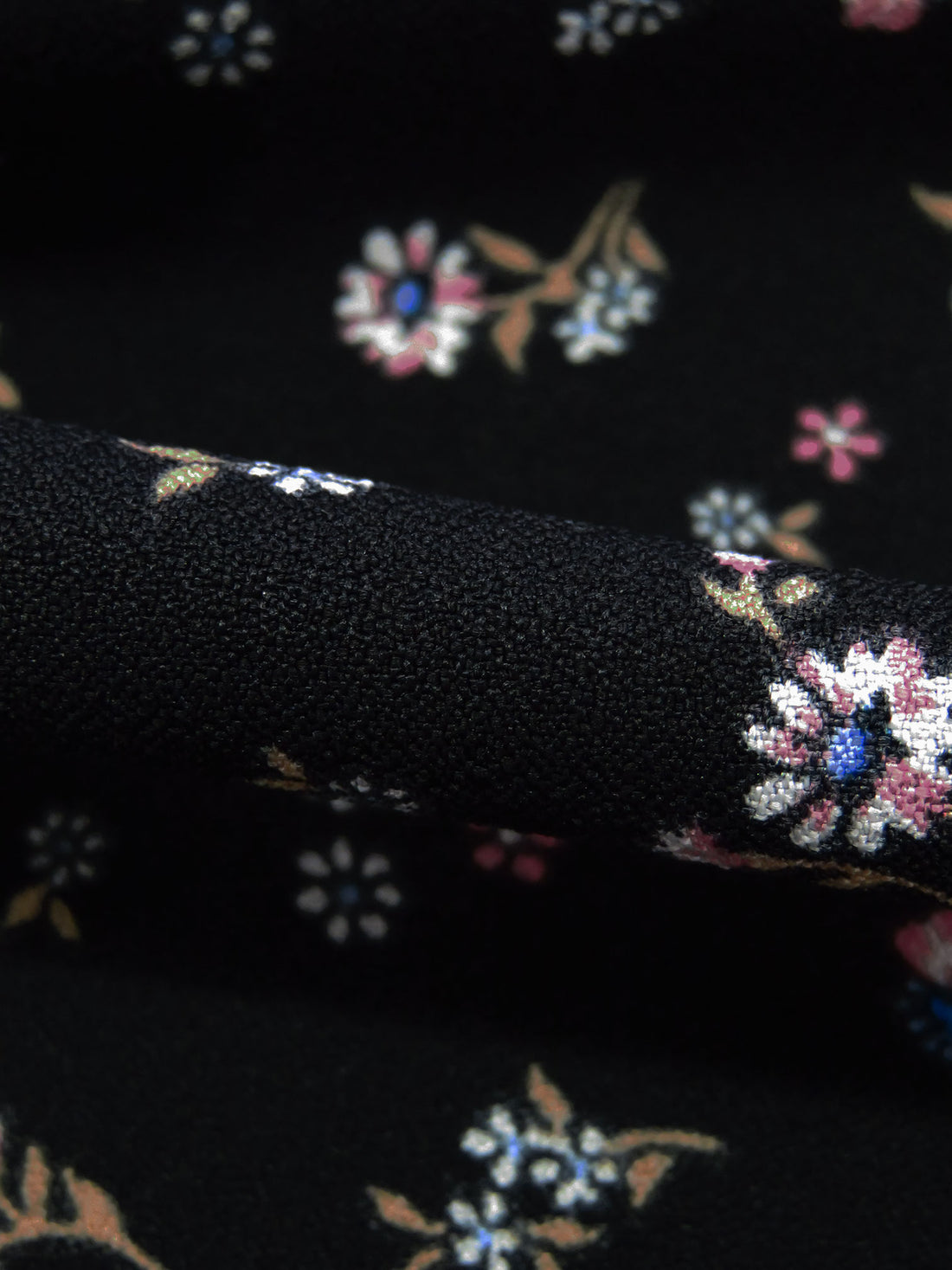 Black/Mauve Pink/Multi 100% Polyester Small Floral Print Crepe Blouse Weight Woven 58W