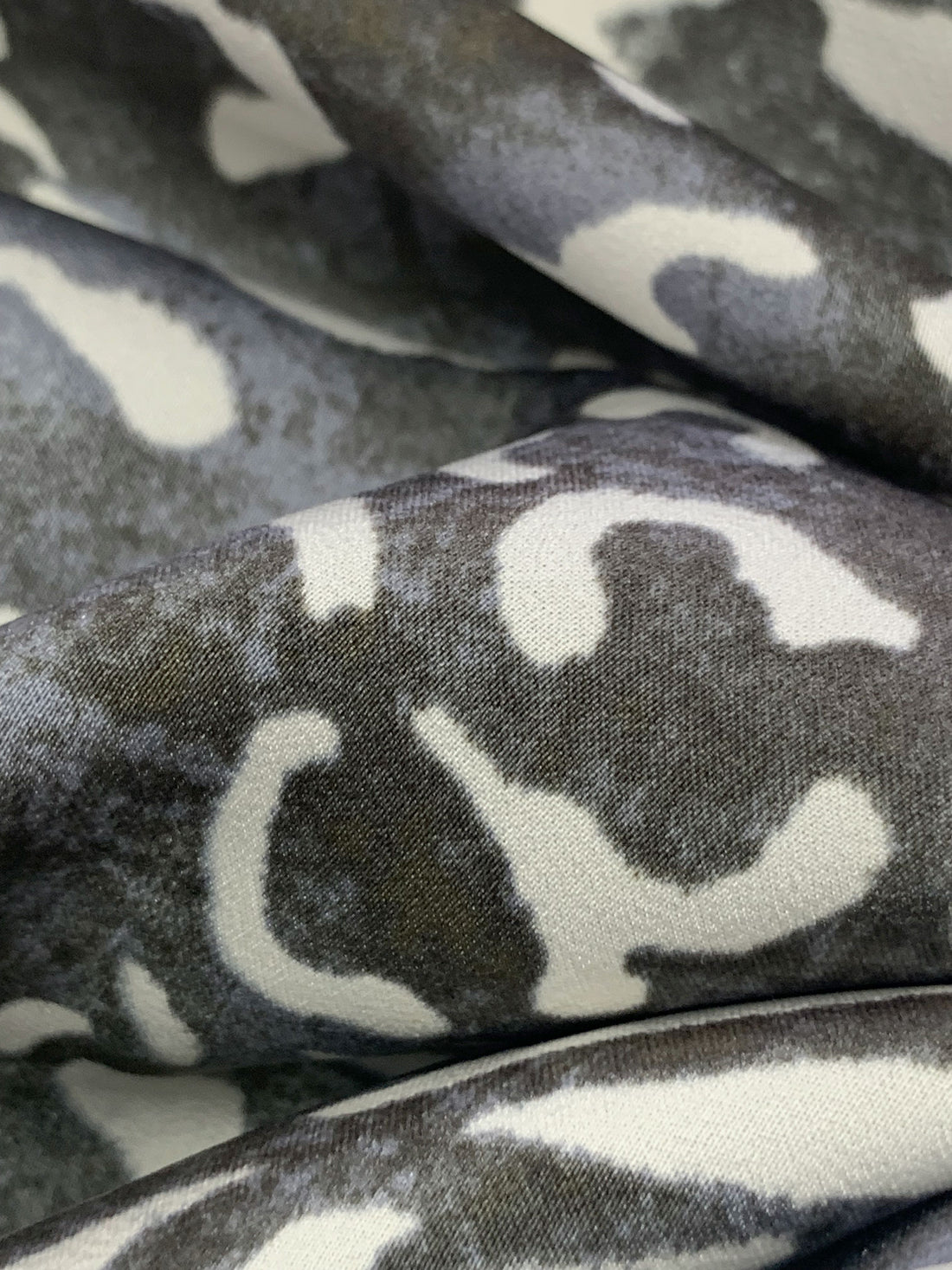 Slate Blue/Dark Earthy Gray/Off-White 100% Polyester Abstract Animal Print Charmeuse 60W