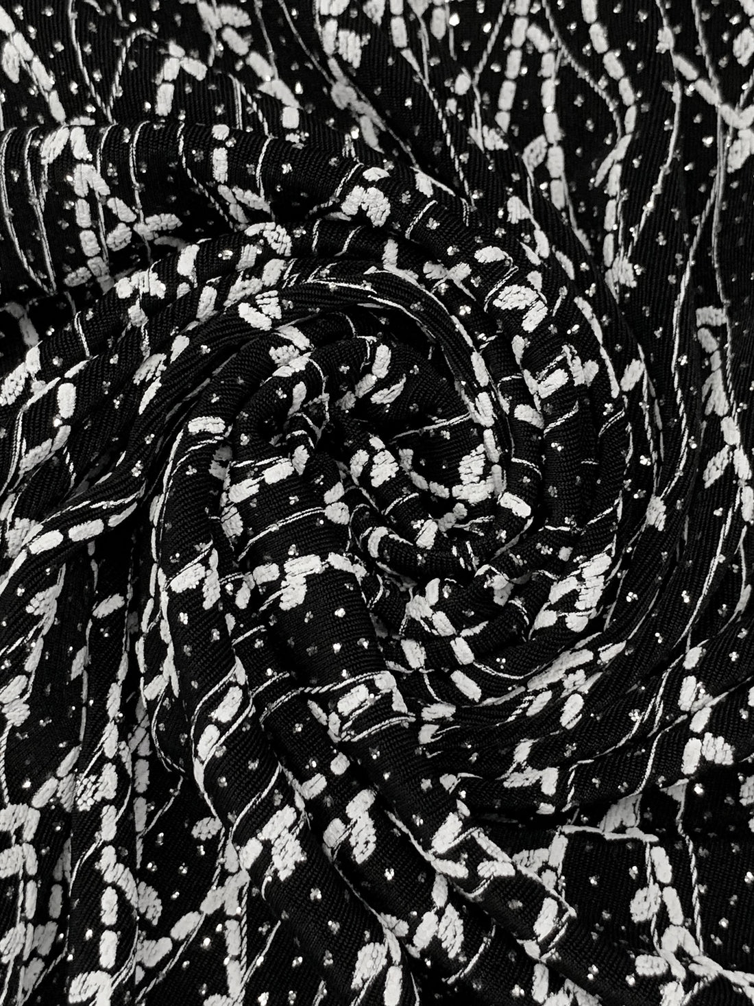 Black/White/Silver Acetate/Lycra Wavy Puff Print Glitter Dot Slinky Knit 52W