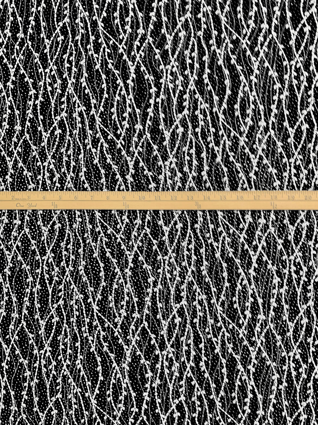 Black/White/Silver Acetate/Lycra Wavy Puff Print Glitter Dot Slinky Knit 52W