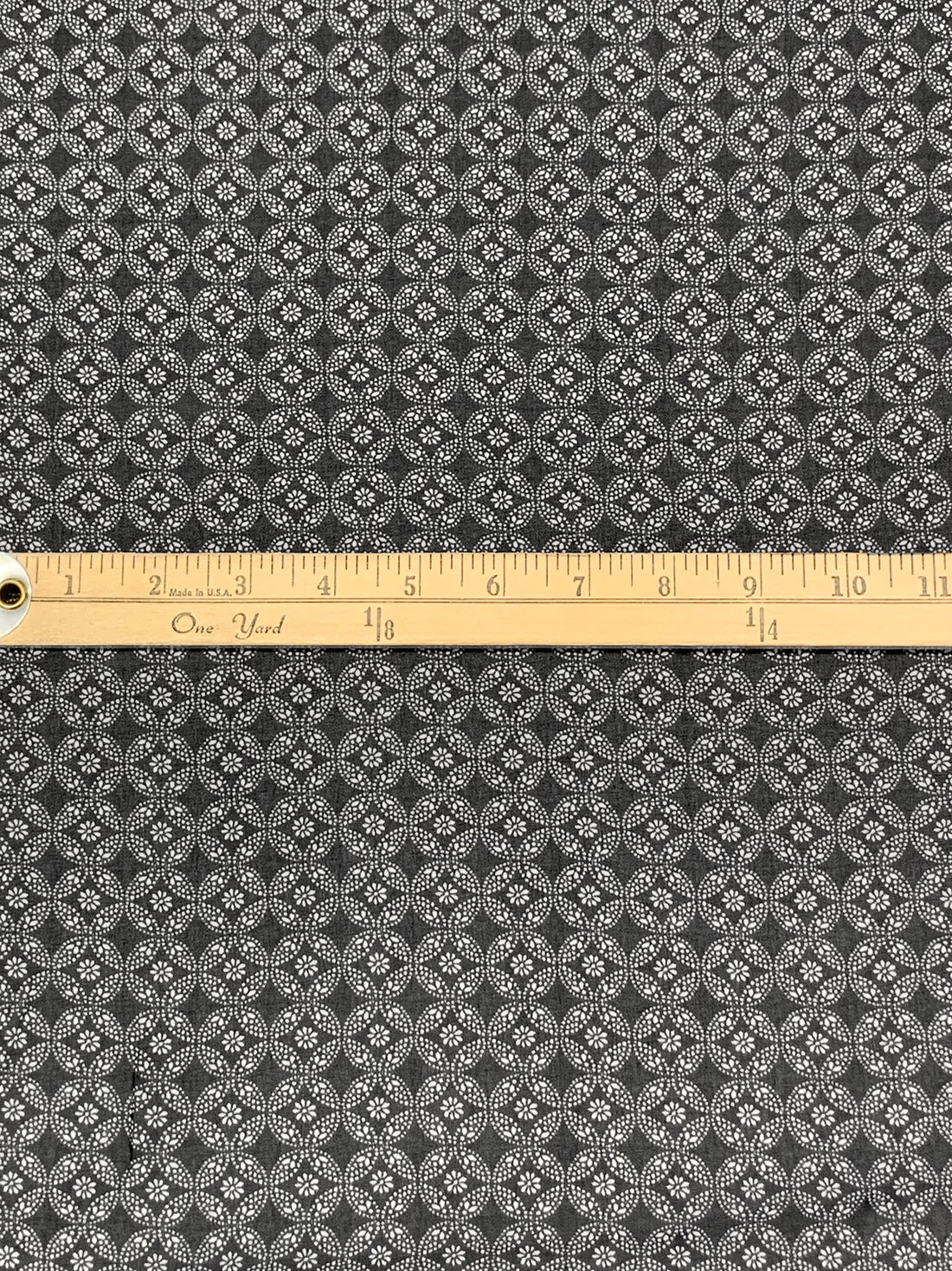 Black/White 100% Polyester Small Floral Medallion Print Georgette 56W