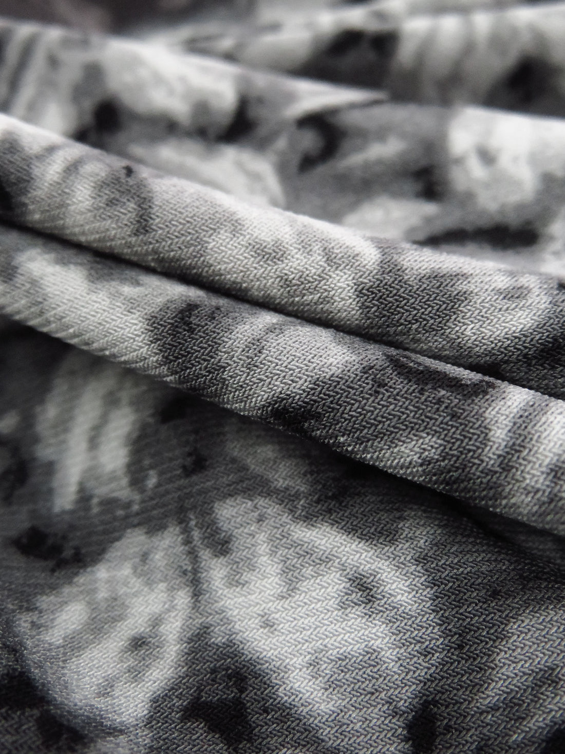 Charcoal/Cloud Gray/Black Polyester/Lycra Knitted Print ITY Knit - Norma Kamali - 59W