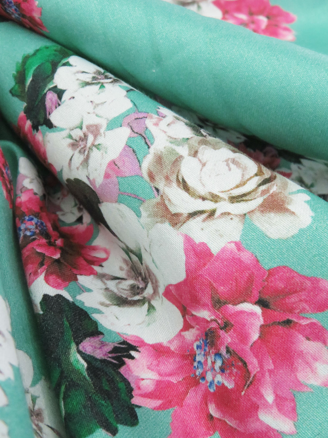 Spearmint/Fuchsia Pink/Deep Emerald/Multi 100% Cotton Floral Bunches Print Sateen Shirting 42W