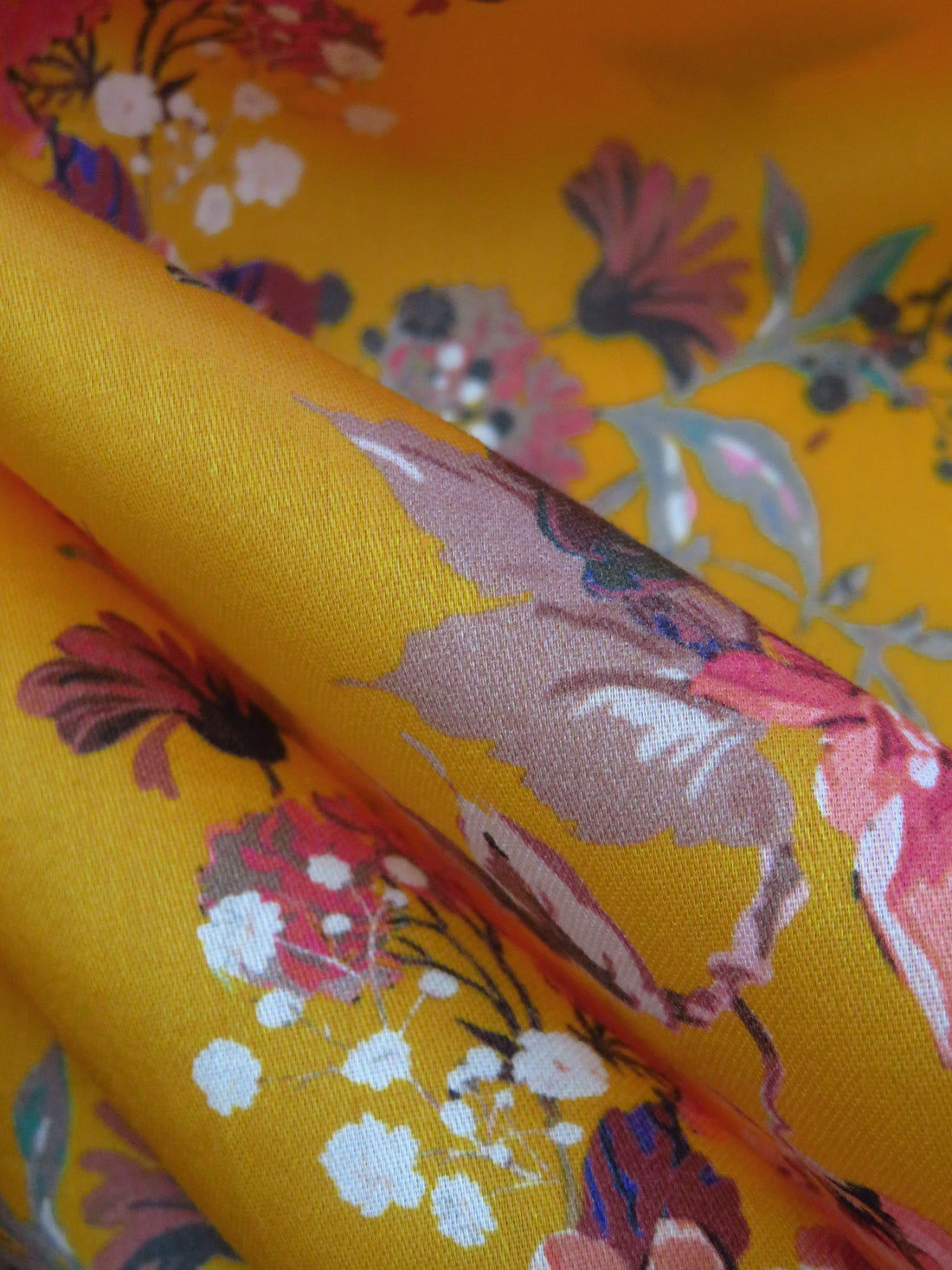 Marigold/Coral/Old Lavender/Multi 100% Cotton Floral Print Sateen Shirting 42W