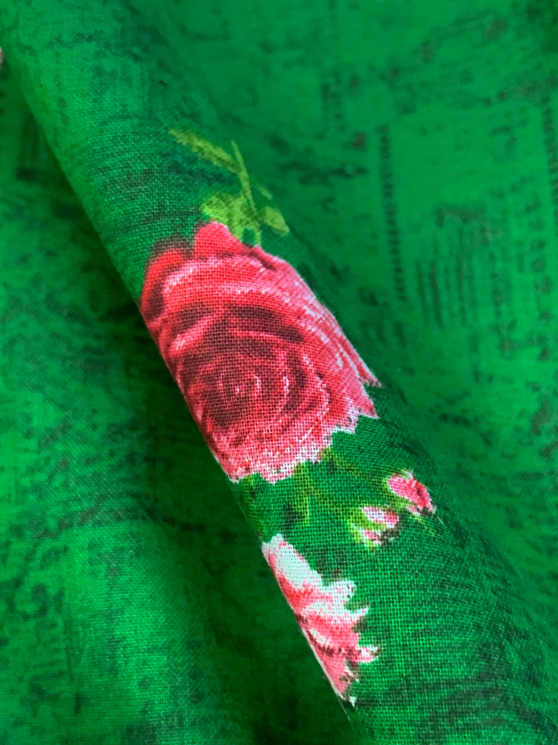 Royal Green/Fiery Rose/Multi 100% Cotton Floral Print Lawn 42W