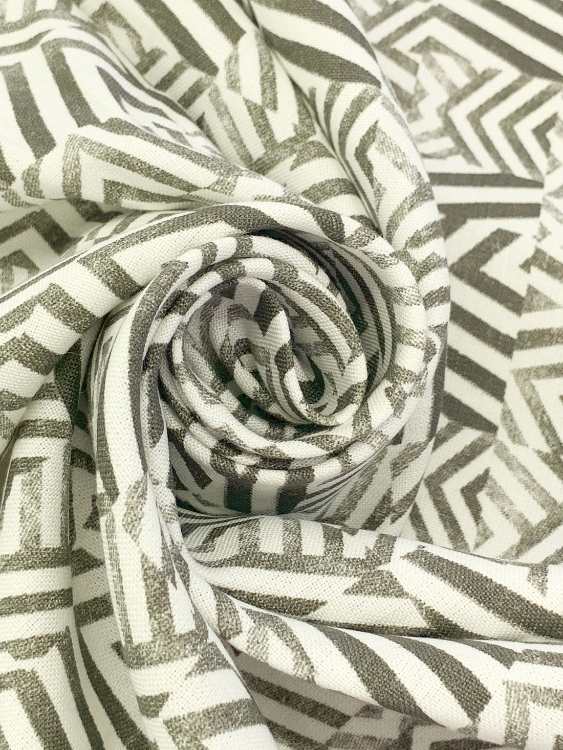 Dark Bamboo/Eggshell 100% Linen Zig Zag Block Print Heavy-Weight Woven 56W