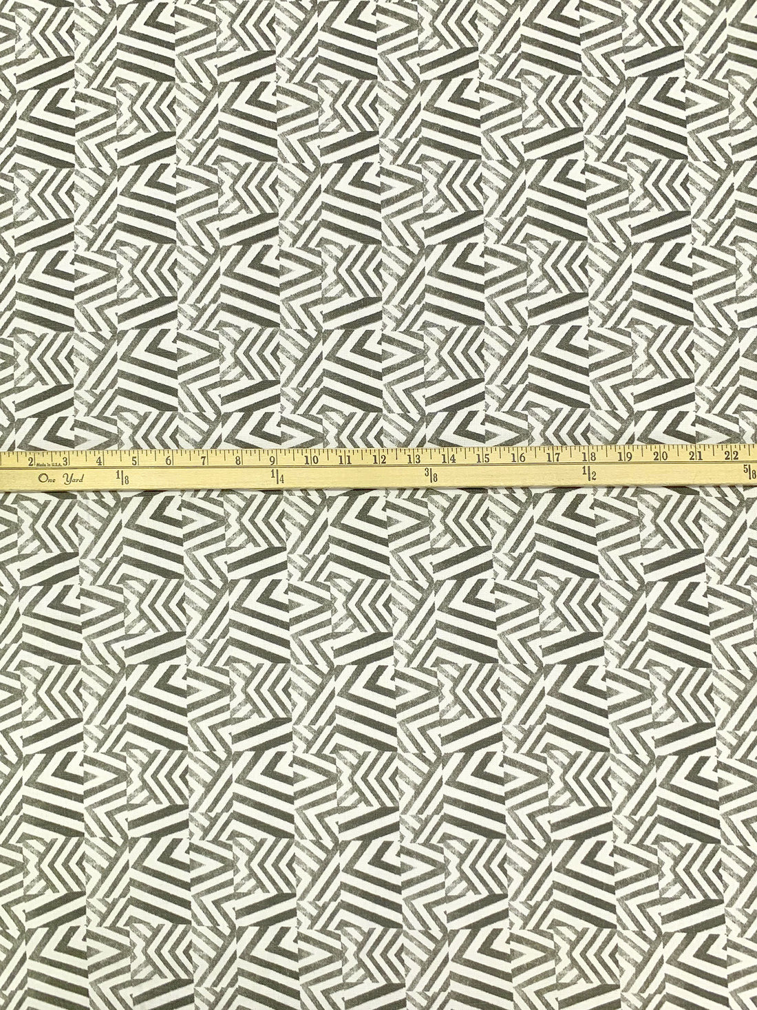 Dark Bamboo/Eggshell 100% Linen Zig Zag Block Print Heavy-Weight Woven 56W