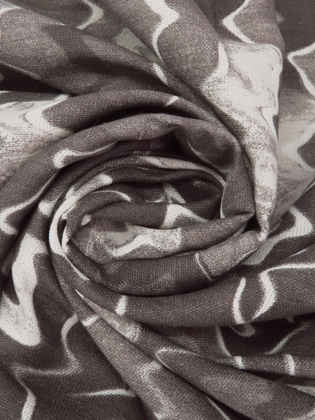 Deep Caviar/Iron/White 100% Linen Abstract Zigzag Print Canvas 56W