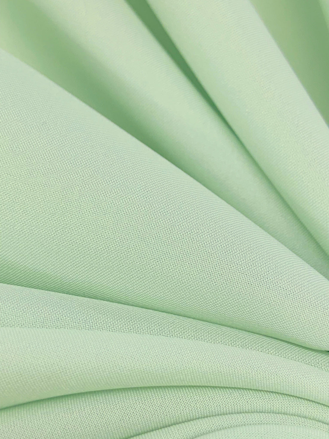 Light Laurel Green Polyester/Lycra Pongee Lining 48W