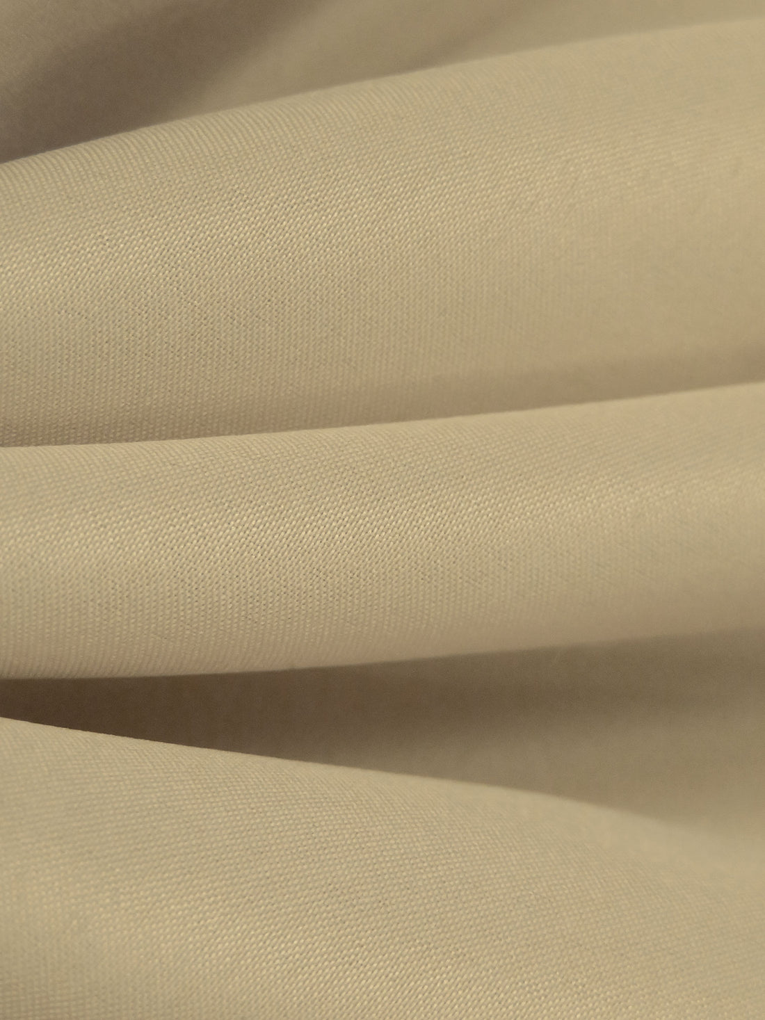 Light French Beige Polyester/Lycra Pongee Lining 48W