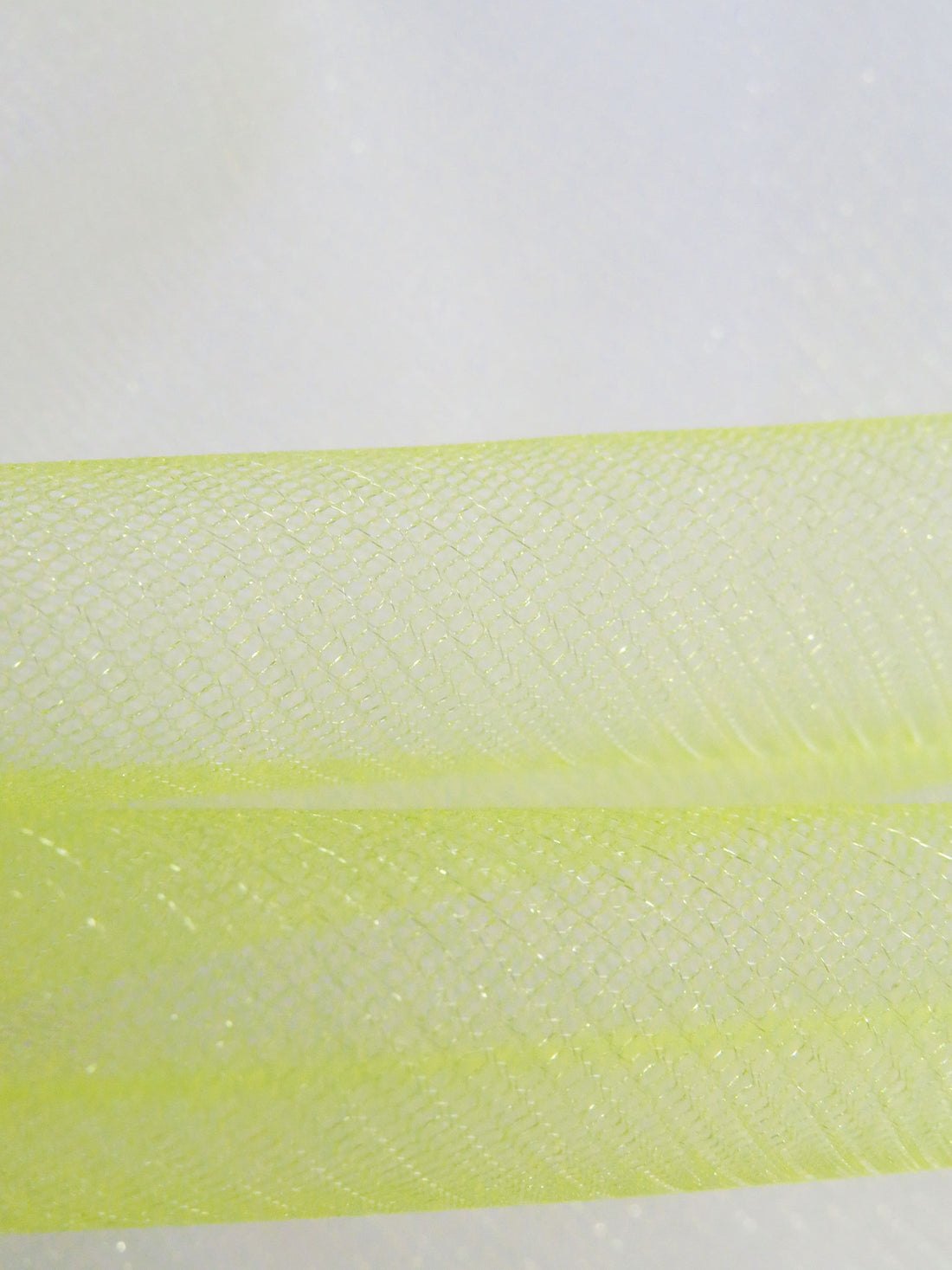 Bitter Lemon 100% Polyester Crystal Tulle 60W