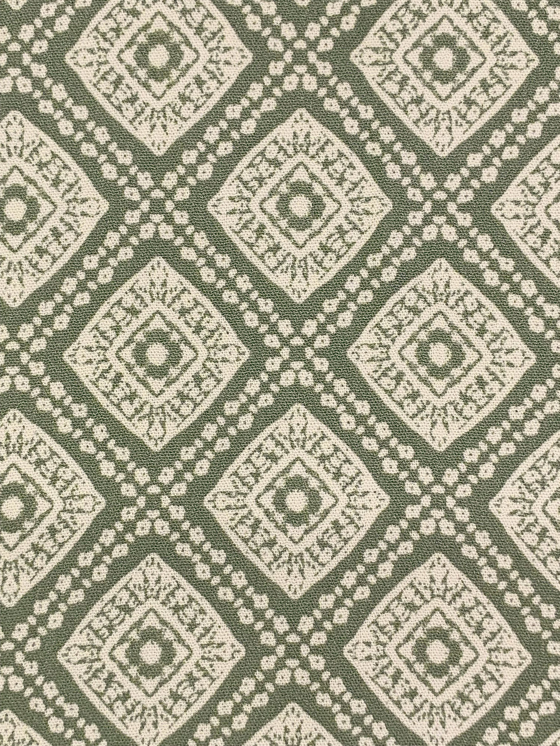 Old Bamboo/Antique Off-White 100% Rayon Medallion Lattice Print Crinkle Challis 54W