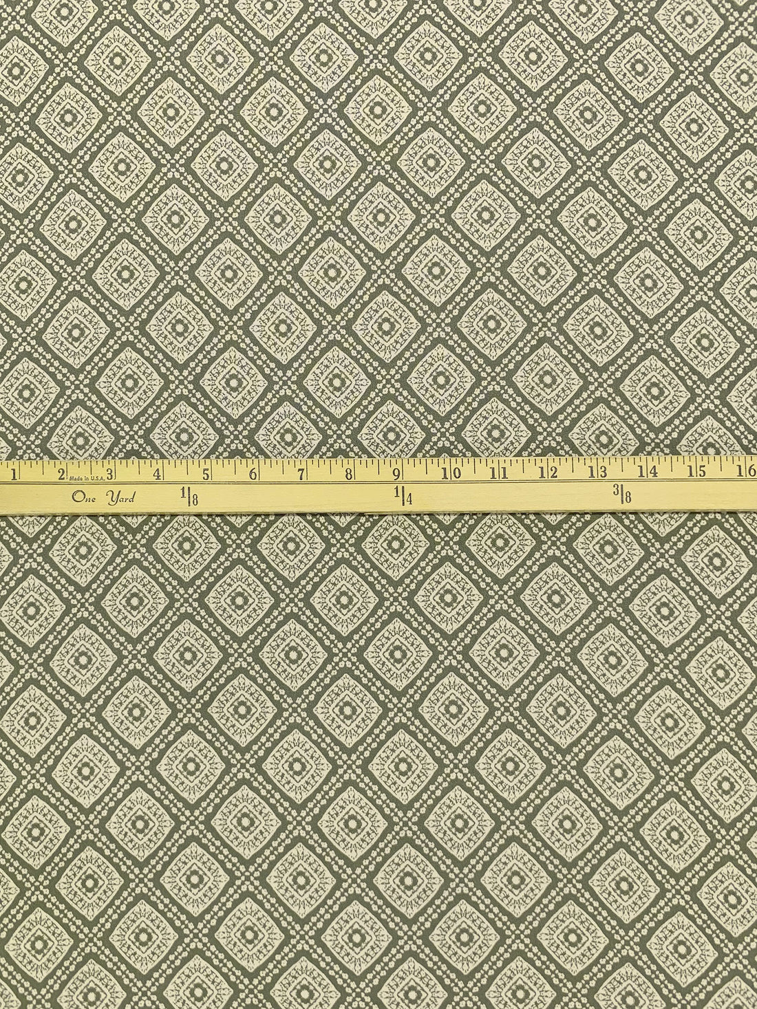 Old Bamboo/Antique Off-White 100% Rayon Medallion Lattice Print Crinkle Challis 54W