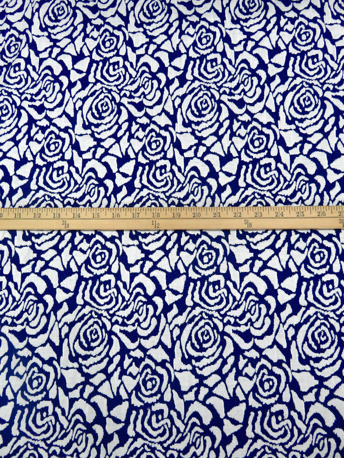 Navy Blue/White Polyester/Rayon Abstract Rose Weave Jacquard Double Knit 60W