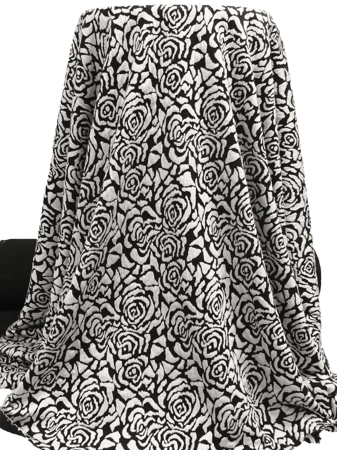 Black/White Polyester/Rayon Abstract Rose Weave Jacquard Double Knit 58W