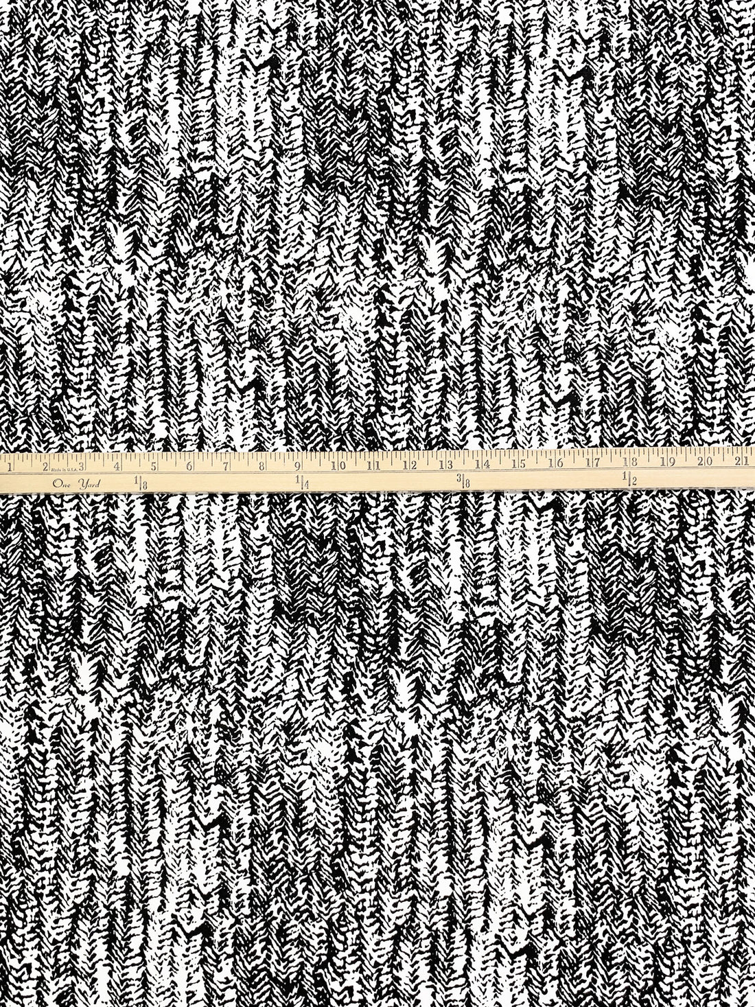 White/Black 100% Cotton Abstract Print Poplin 58W