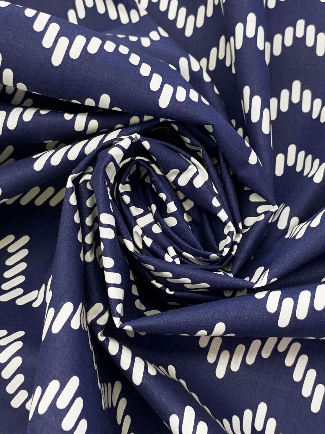 Navy/White Polyester/Cotton Chevron Print Broadcloth 58W