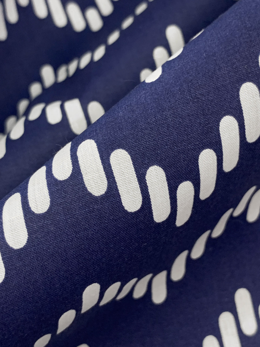 Navy/White Polyester/Cotton Chevron Print Broadcloth 58W