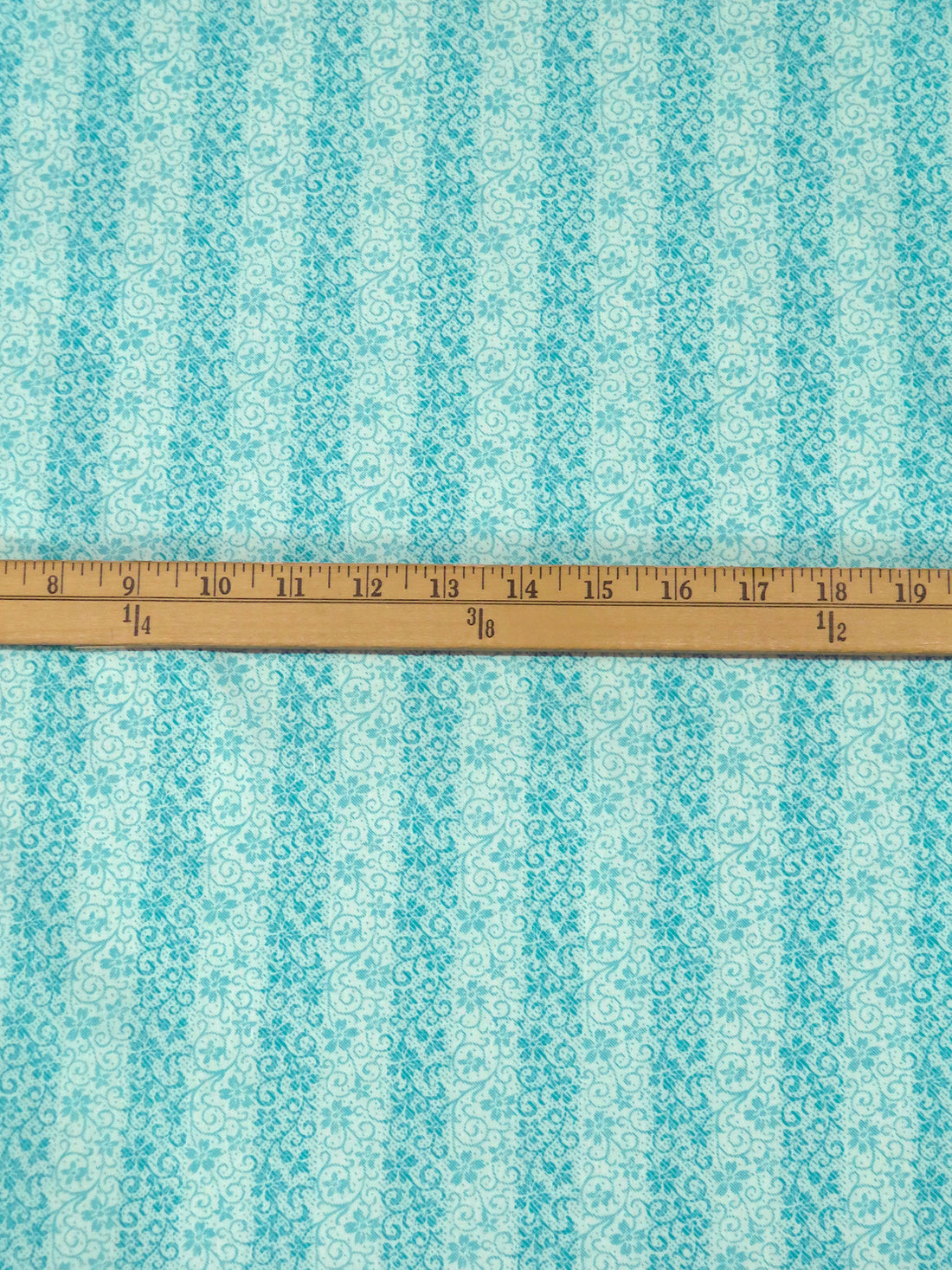 Pale Robins Egg Blue/Mid Aqua Polyester/Cotton Floral Vertical Stripe Print Broadcloth 60W