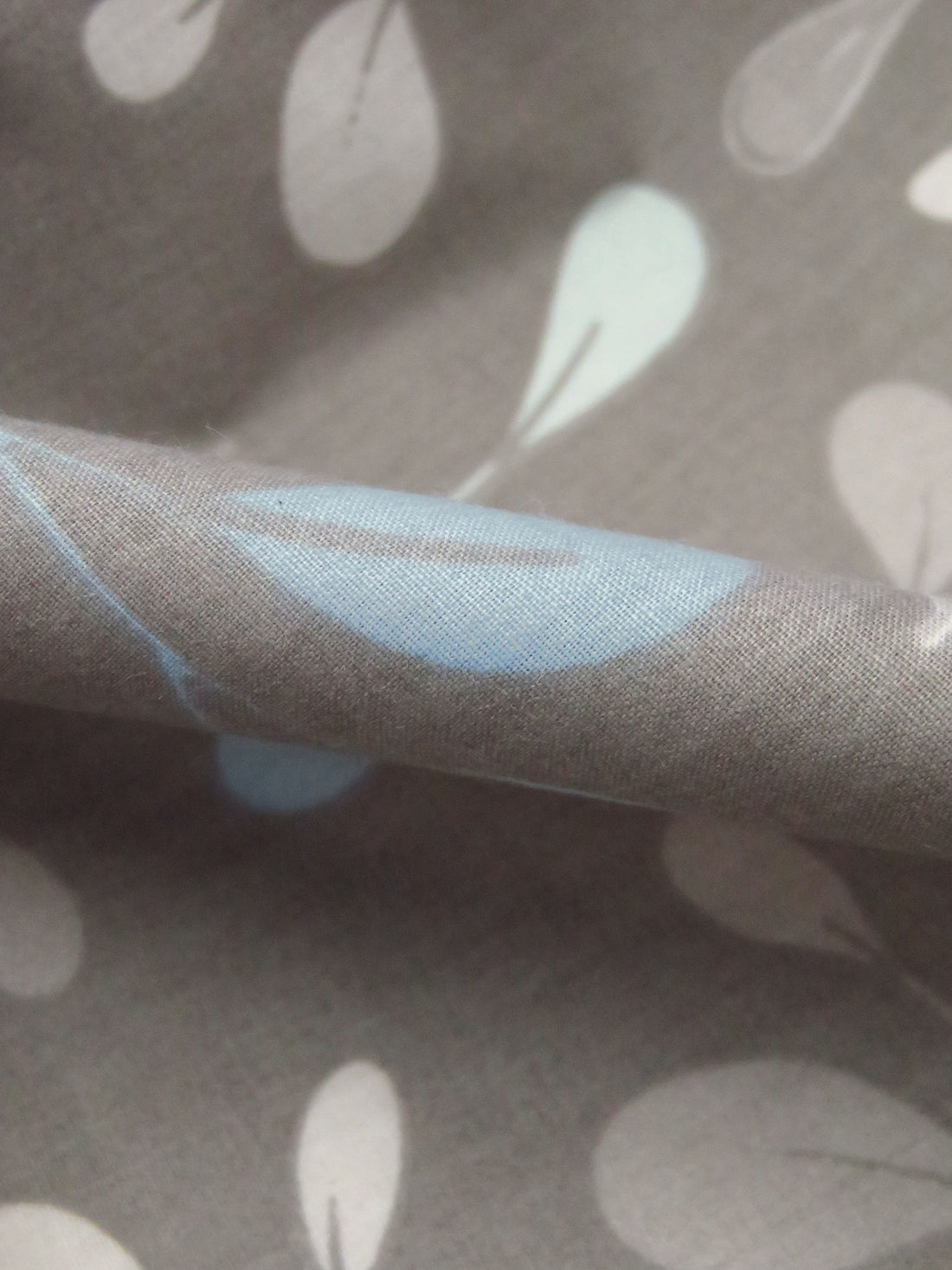 Mud Gray/Pewter Blue/Jet Stream/Multi Polyester/Cotton Leaf Branch Print Broadcloth 52W