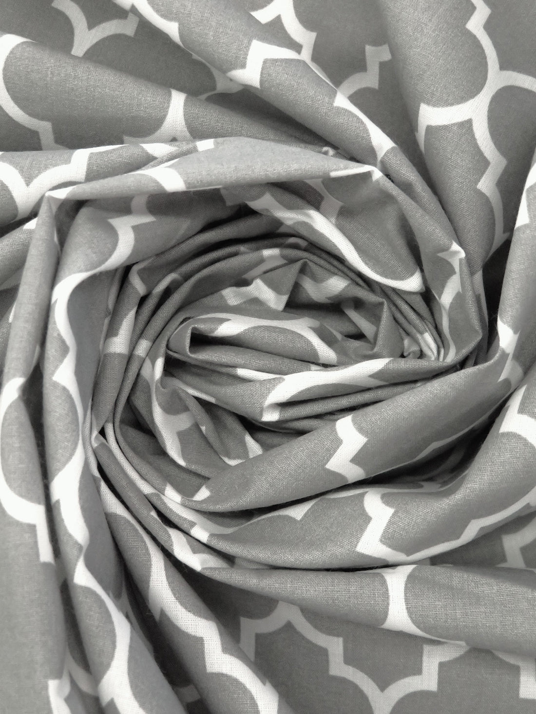 Medium Gray/White Polyester/Cotton Ogee Print Broadcloth 58W