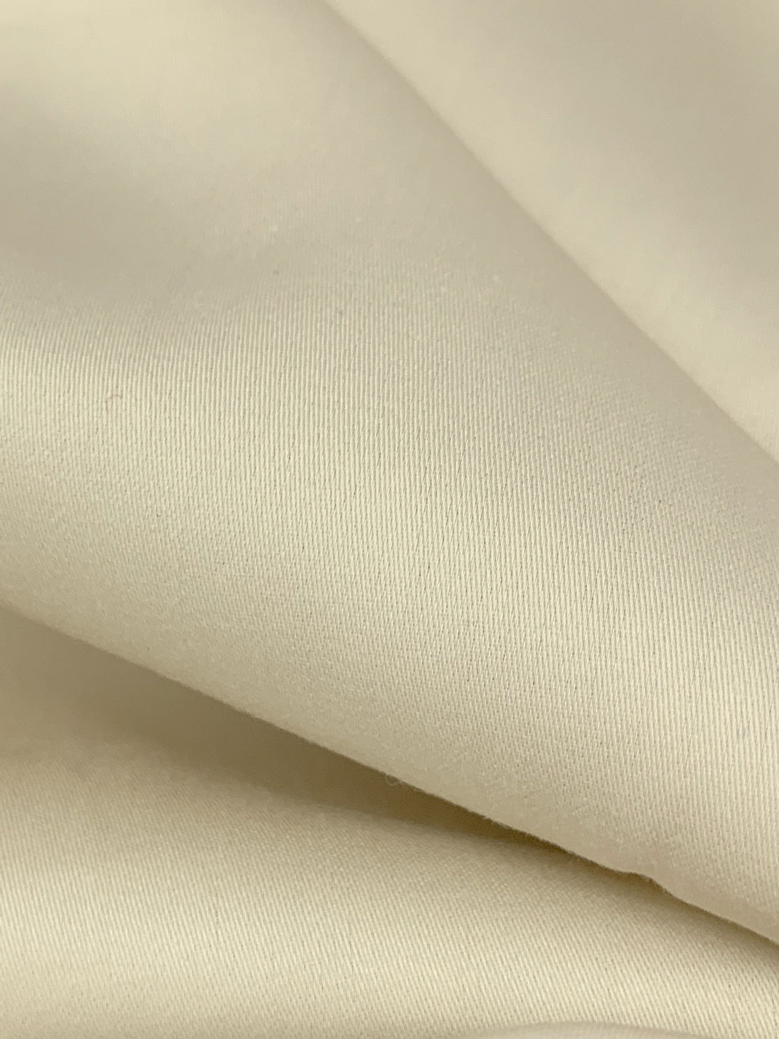 Pale Khaki 100% Cotton Sateen Shirting 56W