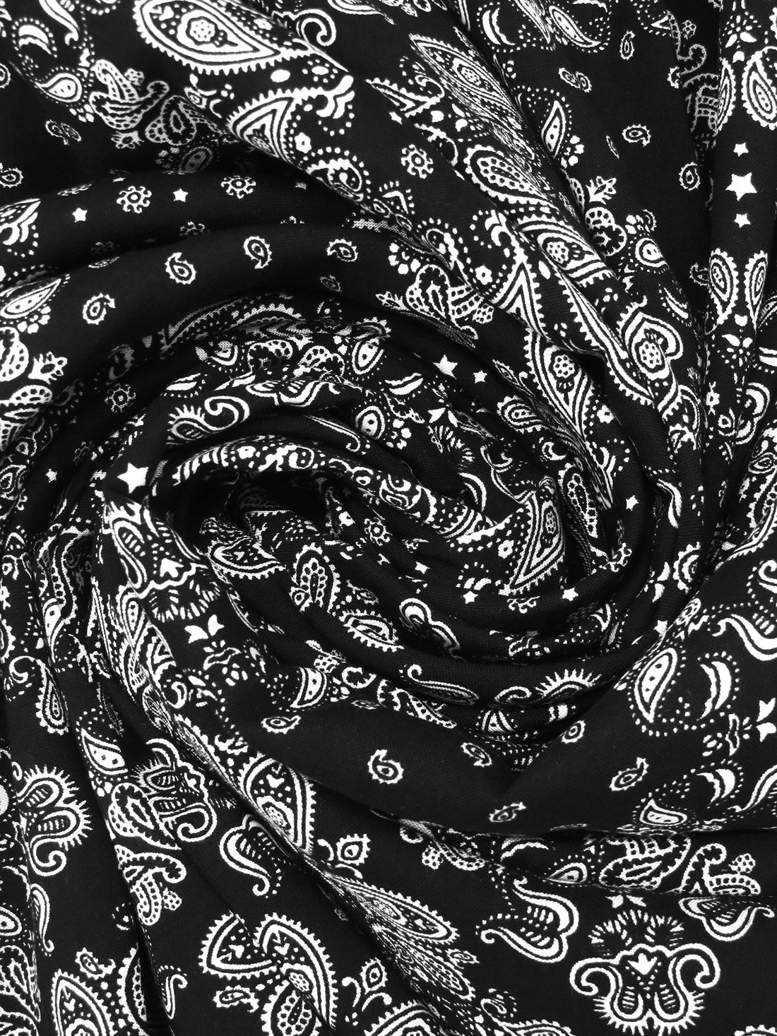 Black/White 100% Rayon Paisley Diamond Print Challis 43W