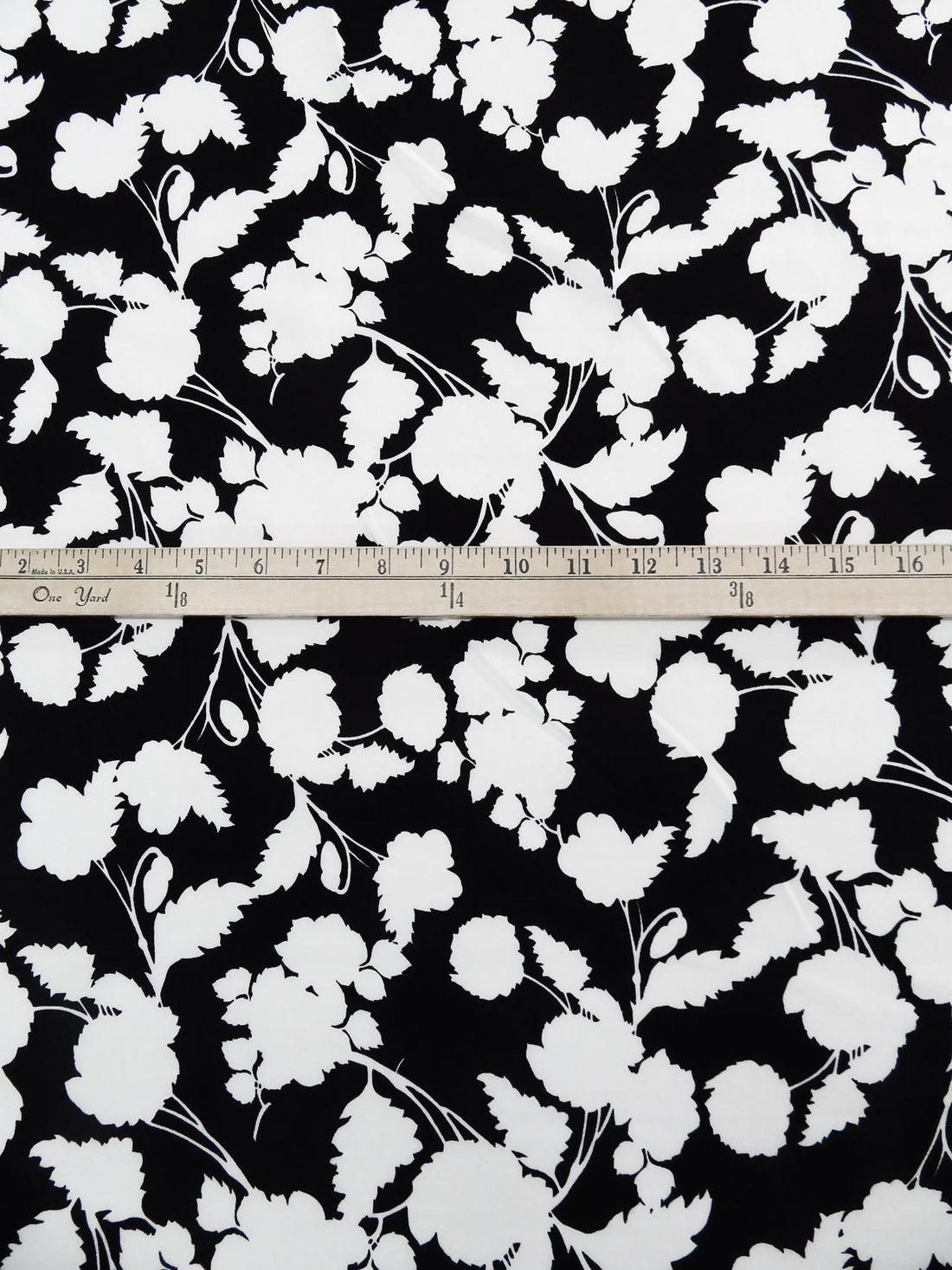 Black/White 100% Rayon Floral Silhouette Print Challis 44W