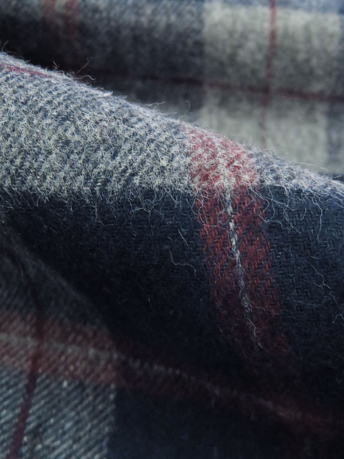 Navy Blue/Wolf Gray/Burgundy 100% Cotton Plaid Weave Flannel Shirting 52W