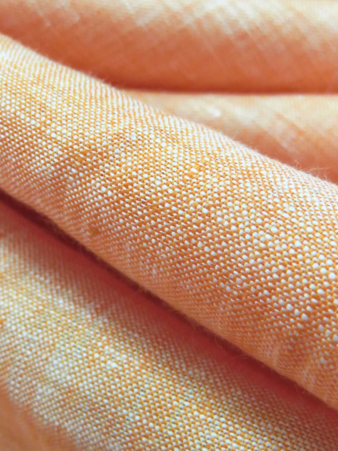 Apricot/White 100% Linen Light-Weight Yarn-Dyed Chambray Linen 58W