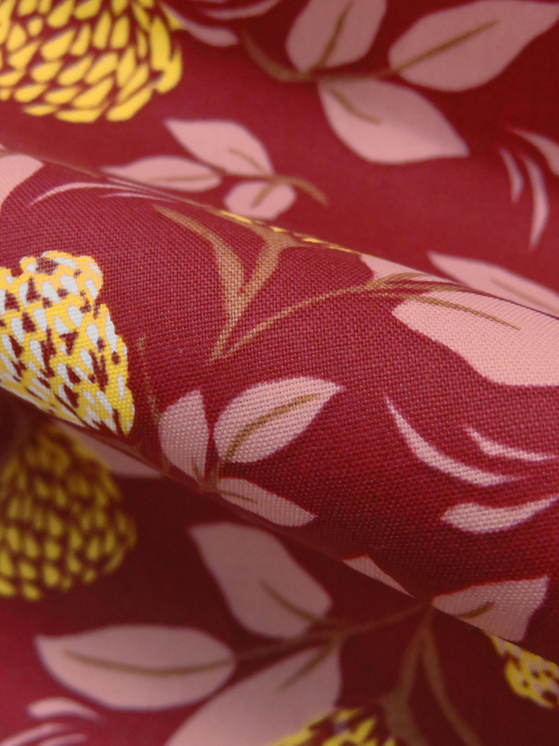 Vivid Auburn/Dandelion/Light Rose Beige 100% Cotton Floral Print Poplin Shirting 60W