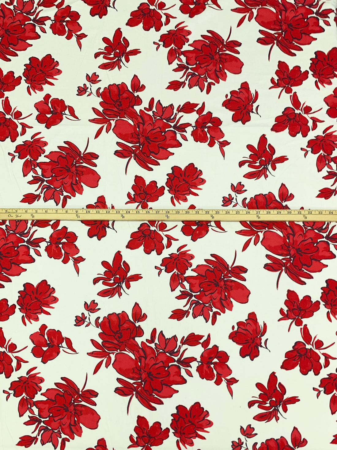 Pale Eggshell/Venetian Red 100% Cotton Floral Print Poplin Shirting 58W