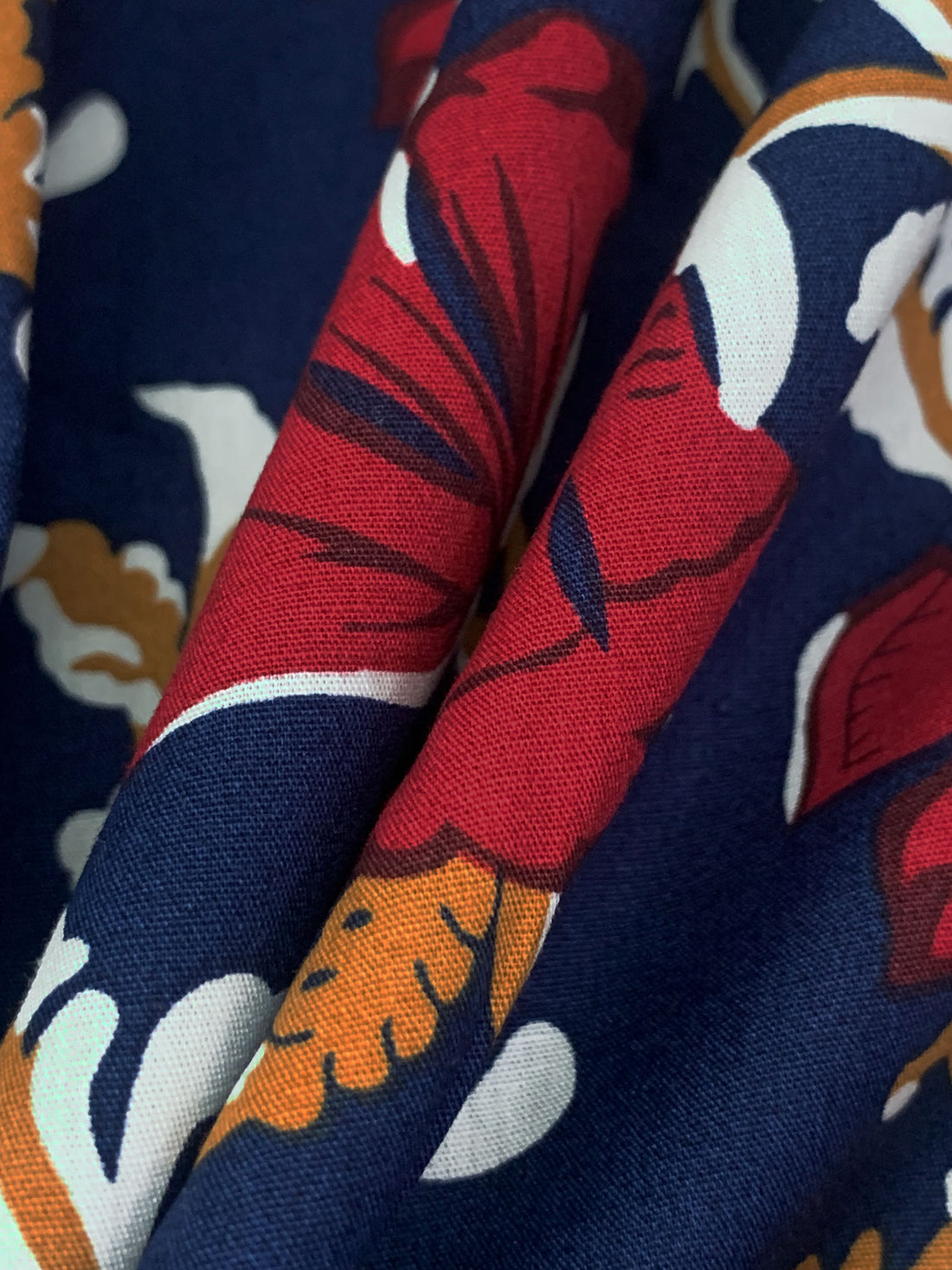 Navy Blue/Royal Red/White/Golden Spice 100% Cotton Floral Vines Print Poplin Shirting 56W