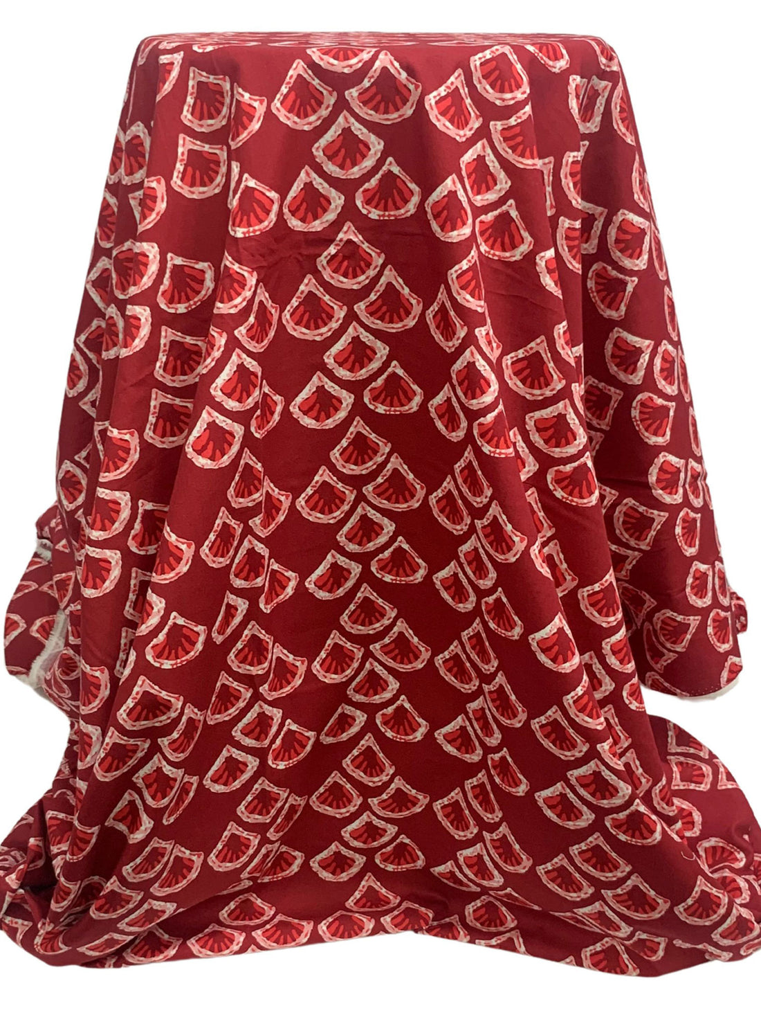 Vivid Auburn/Scarlet/White 100% Cotton Shell Print Poplin Shirting 56W