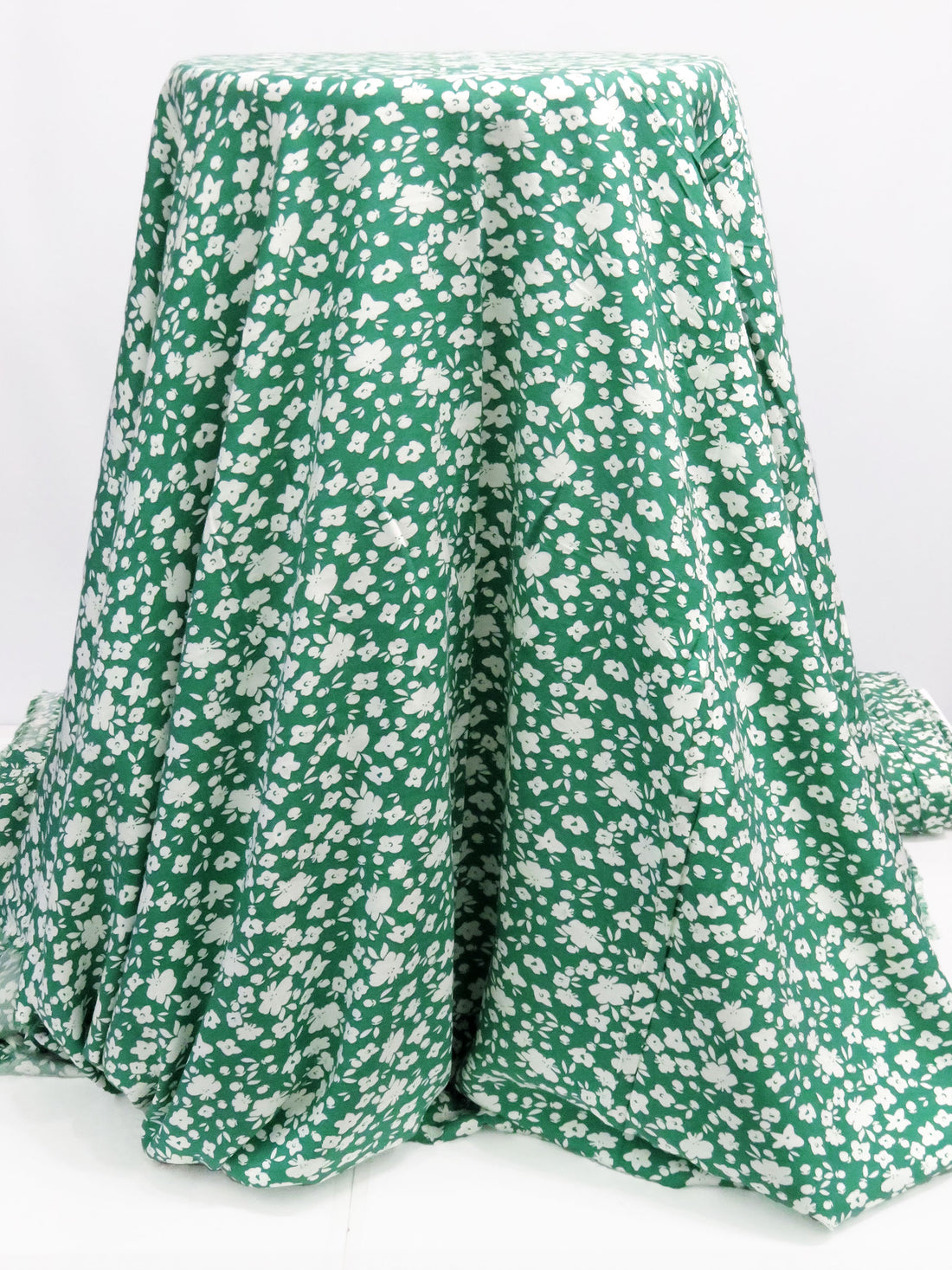 Emerald/White 100% Rayon Floral Print Challis 58W