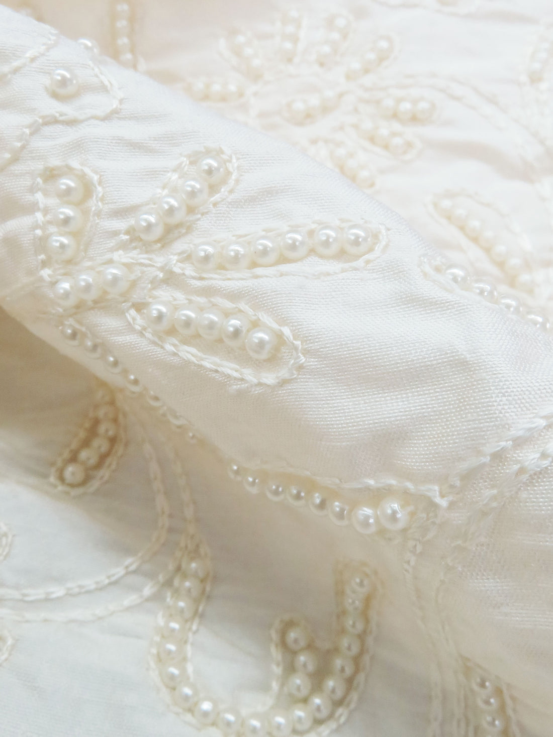 Soft Cream/Pearl 100% Silk White Floral Embroidered And Beaded Dupioni 41W