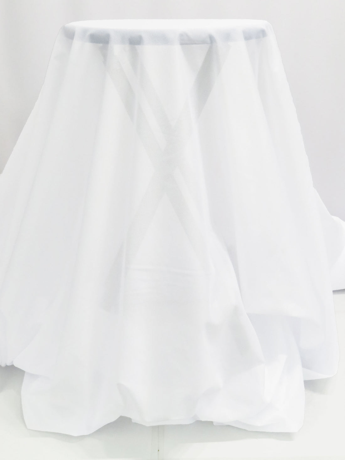 White 100% Polyester Fusible Lightweight Woven Interfacing 59W