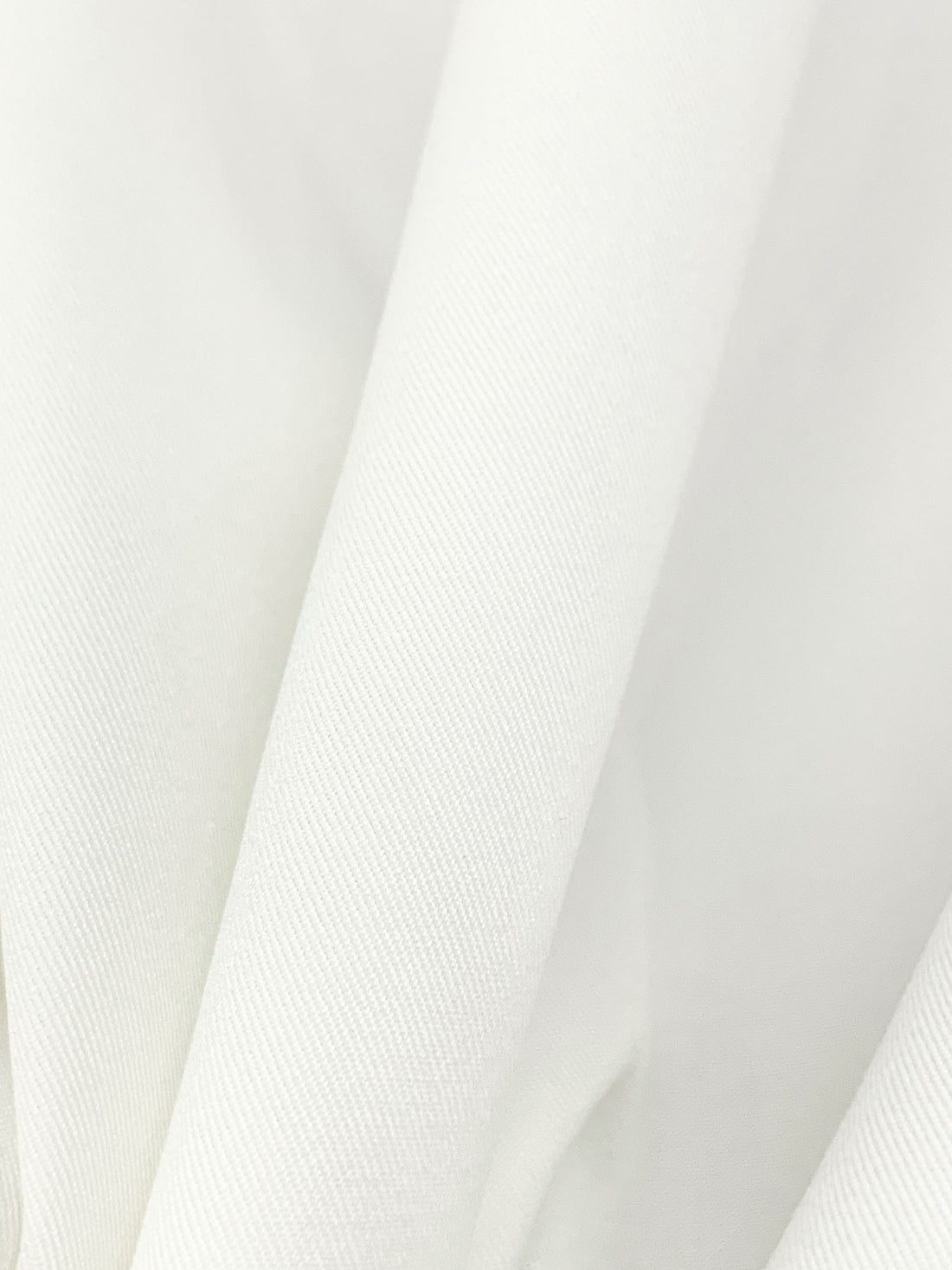 White 100% Cotton PFD Superfine Twill - Robert Kaufman - 62W