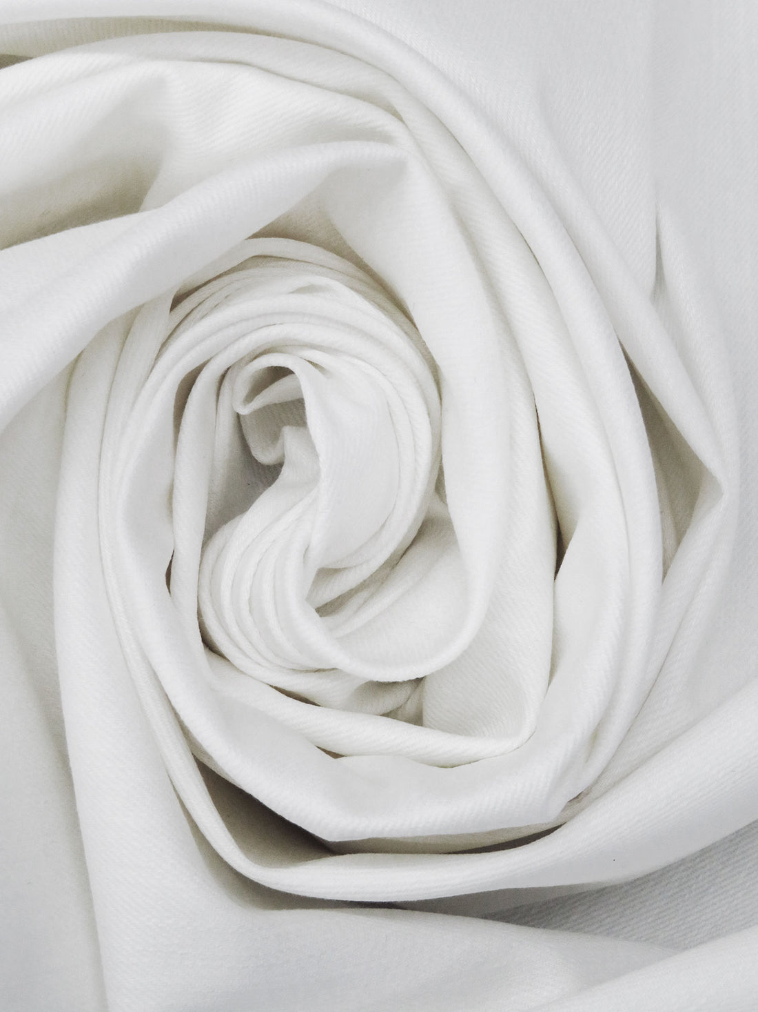 White Cotton/Spandex Vernon Stretch Twill - Robert Kaufman - 54W