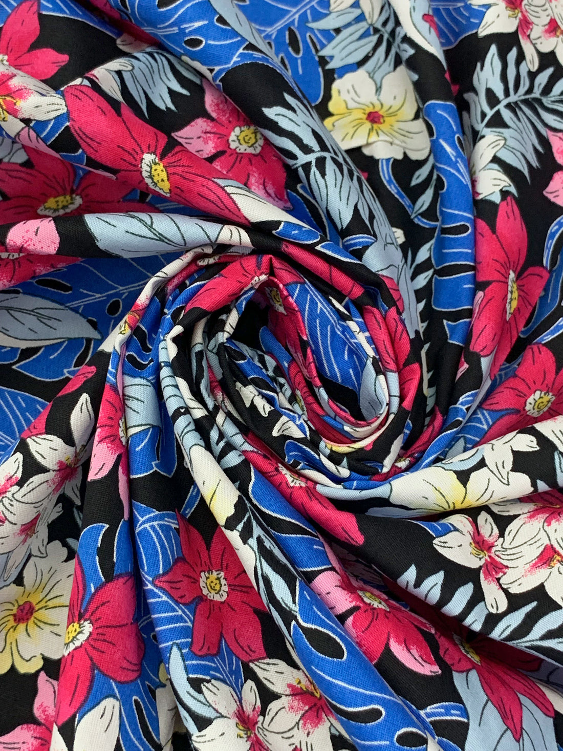 Black/Fuchsia Rose/True Blue/Multi 100% Cotton Tropical Floral Print Poplin 58W